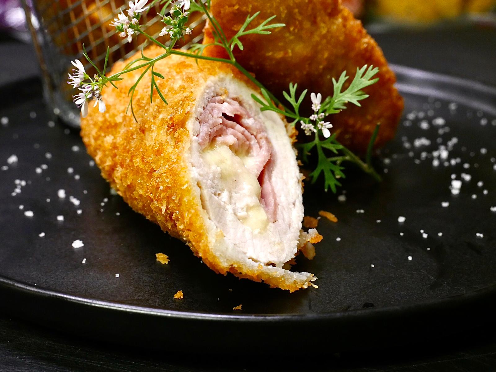 CORDON BLEU MAISON Alex Cook